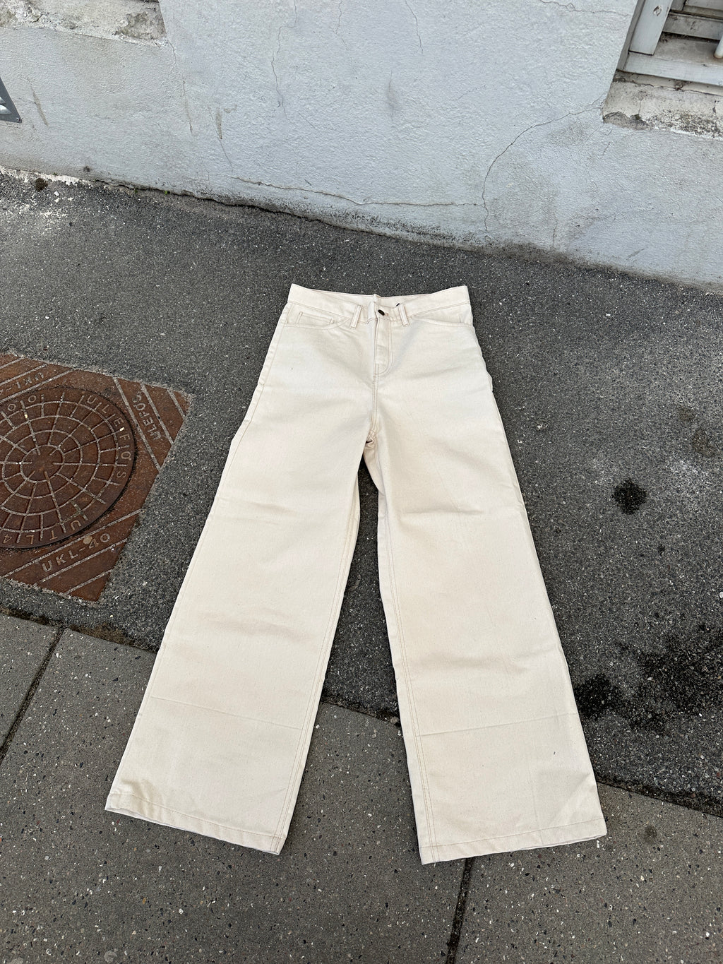 ECRU DENIM