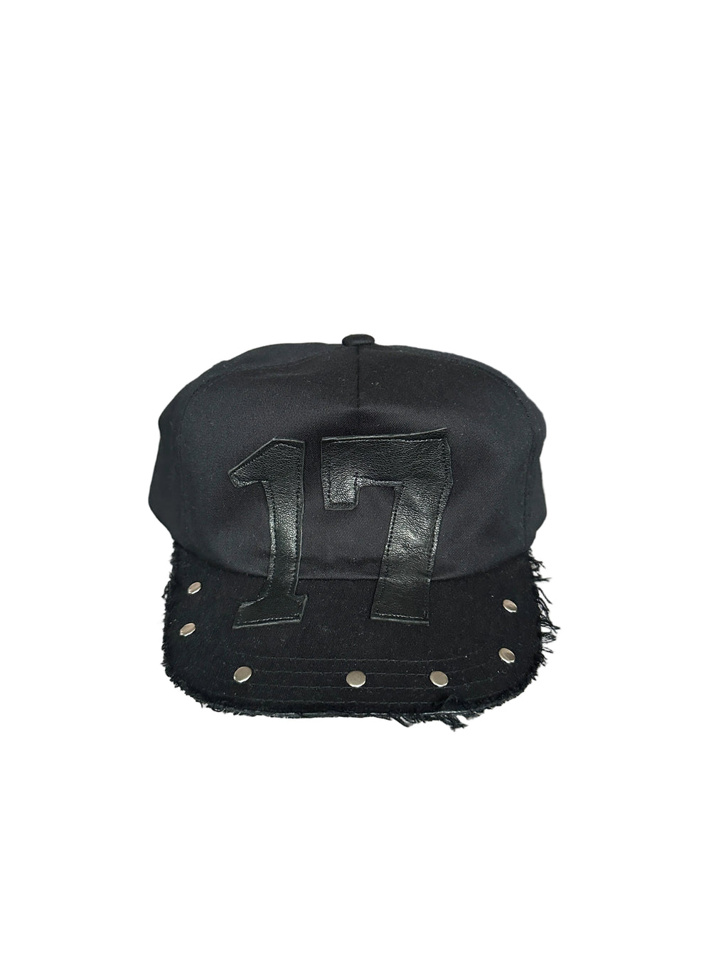 STUDDED CAP